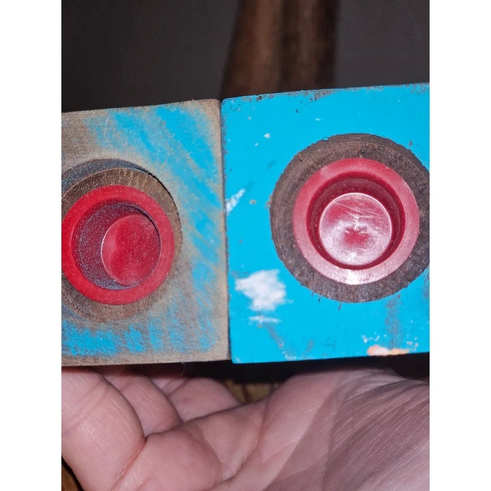 Vintage Wooden Salt Shaker Pepper Shaker Set  Wood 4
